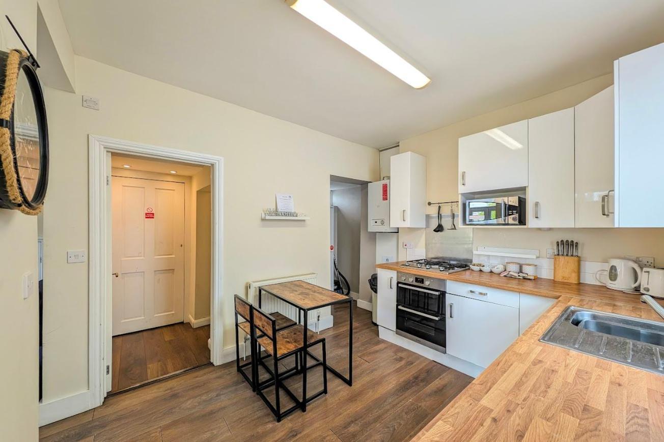 Town Centre House For 6 Guests Villa Bournemouth Bagian luar foto